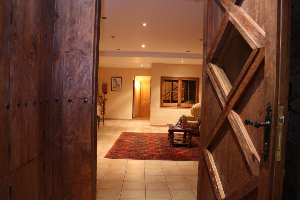 Maçanet de Cabrenys Apartamentos Cal Ratero חדר תמונה