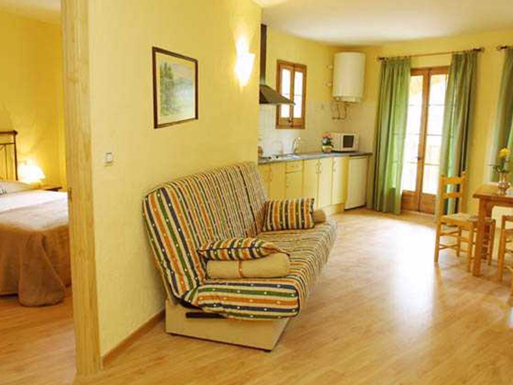 Maçanet de Cabrenys Apartamentos Cal Ratero חדר תמונה